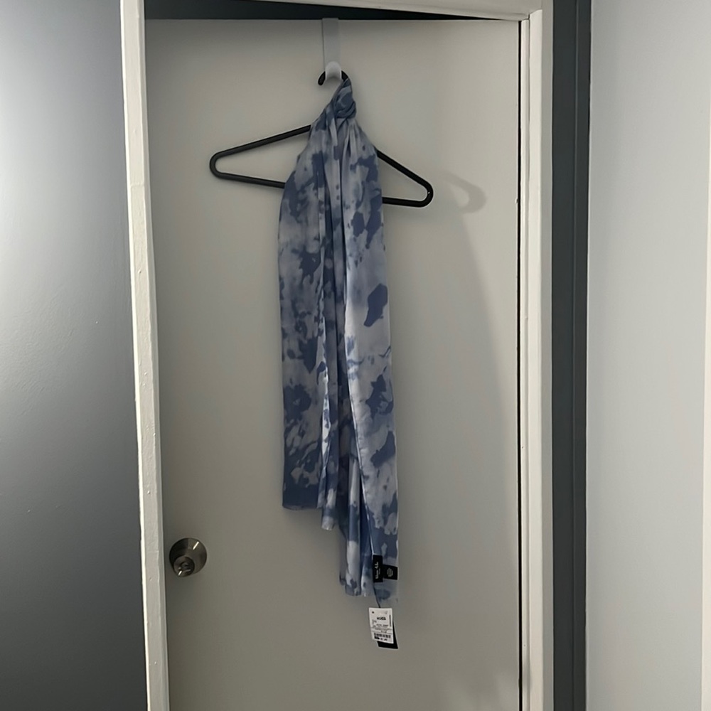 Pretty blue scarf